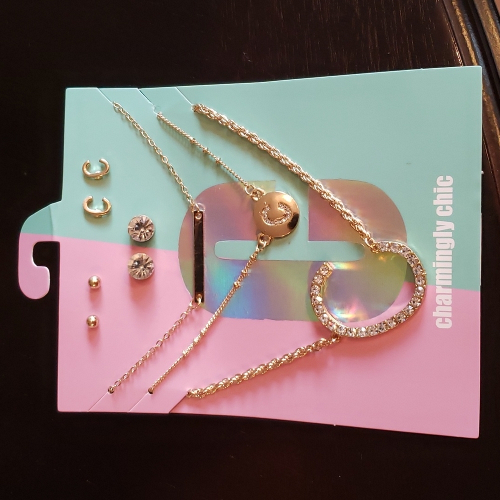 Gold Monogram C necklaces w/ earrings set